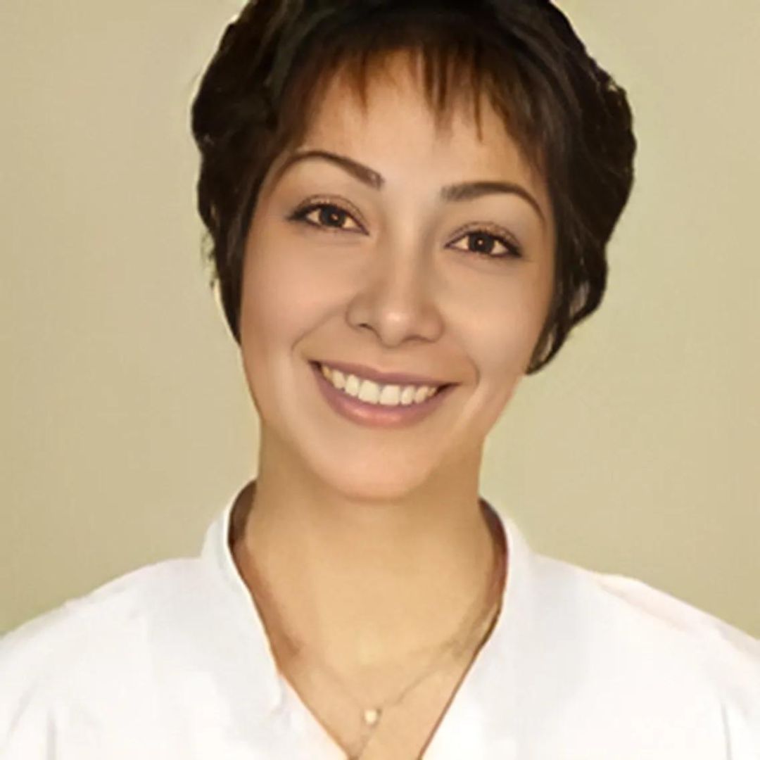 Dr. Dorsa Mand.